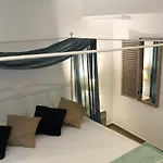 Lo 3*