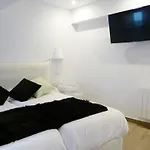Lo