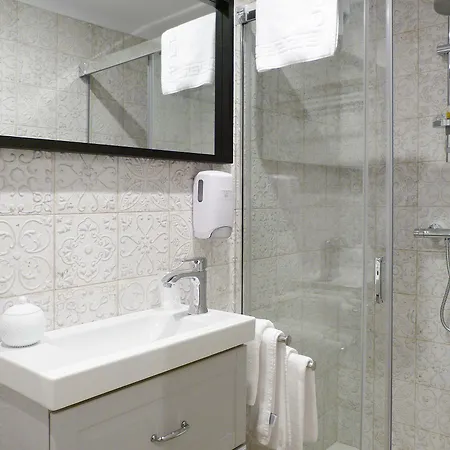 ゲストハウス Lo 3*